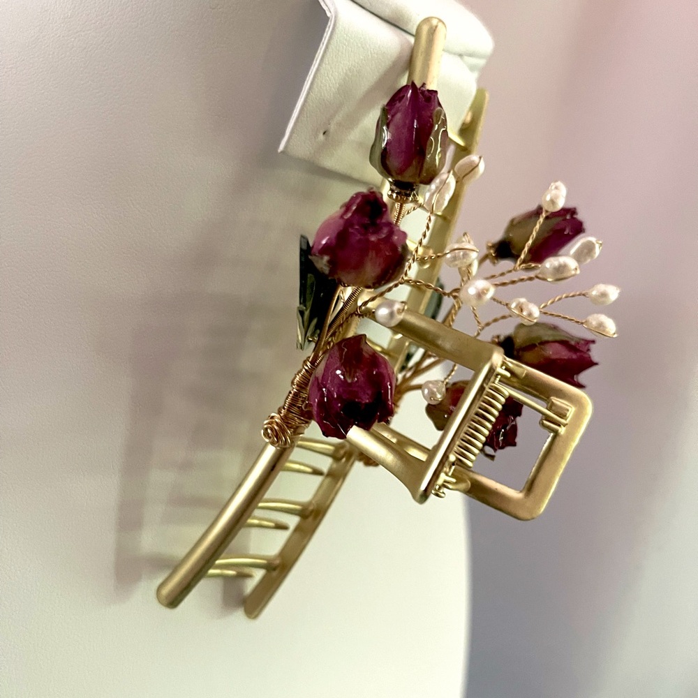Gorgeous Roses of Everlasting Love Hair Clip